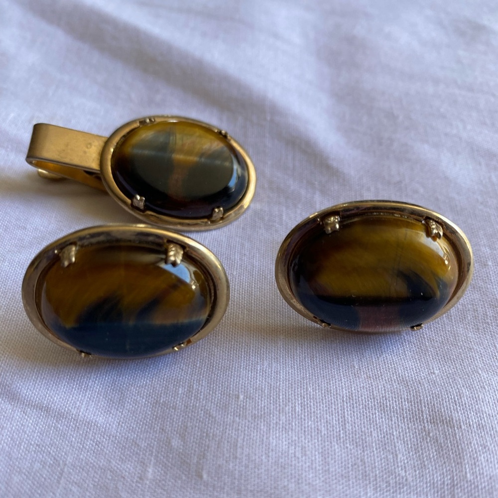 Vintage cuff link set
